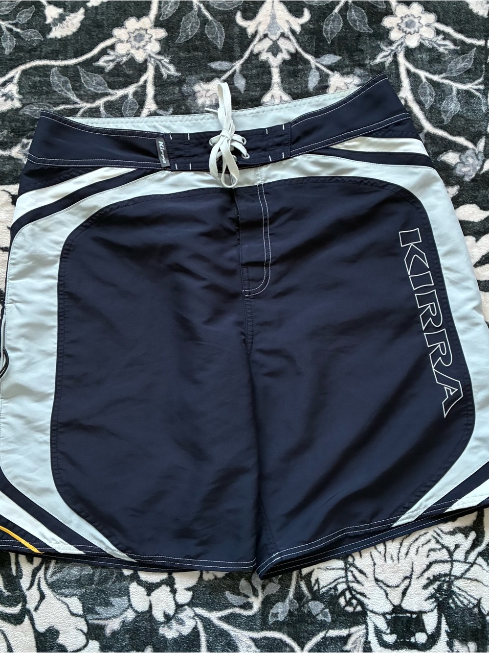 017 - VINTAGE 00s KIRRA SURFBOARDS Y2K SURF SHORTS